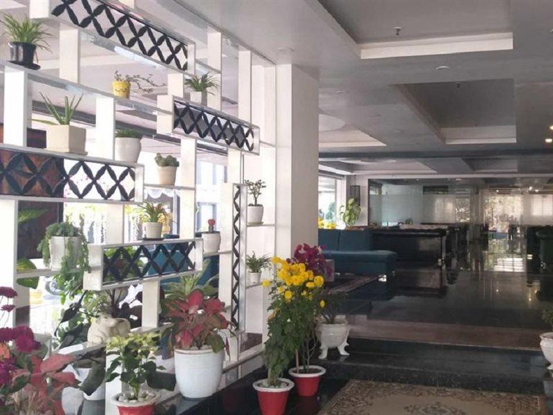 Hotel Vaibhav Varanasi Exteriör bild