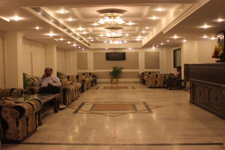 Hotel Vaibhav Varanasi Exteriör bild